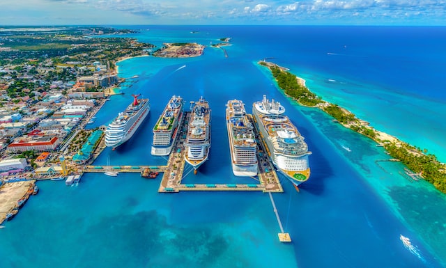 Cruise Ships In The Bahamas