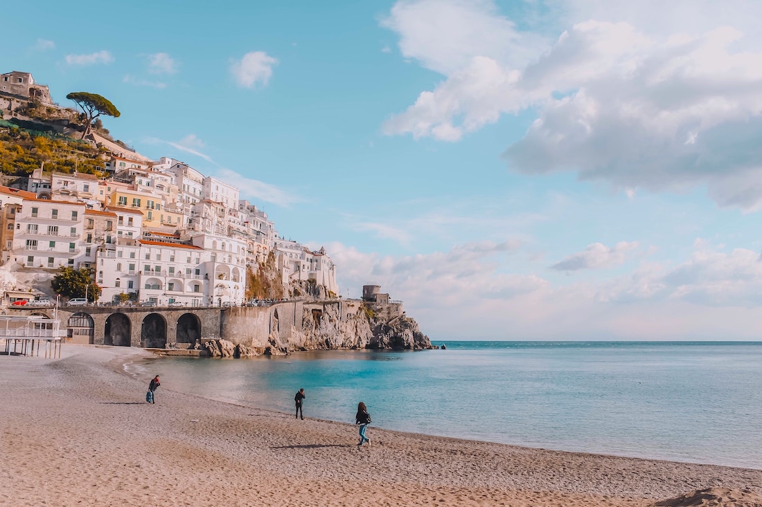 10 Best Amalfi Coast Beaches: Top spots you can't miss! [2023]